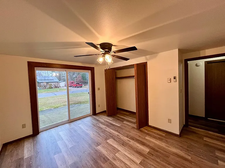 180 W Hill Rd — Photo 4