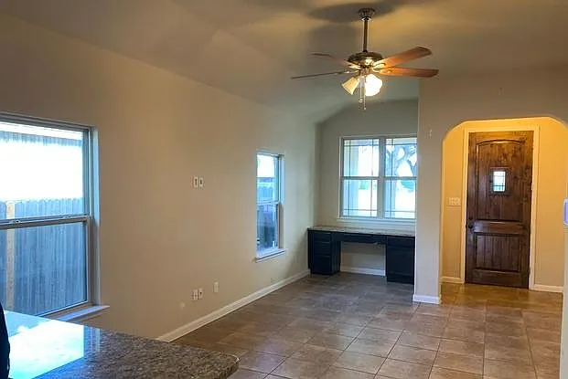 3511 Dunlap Flds — Photo 3
