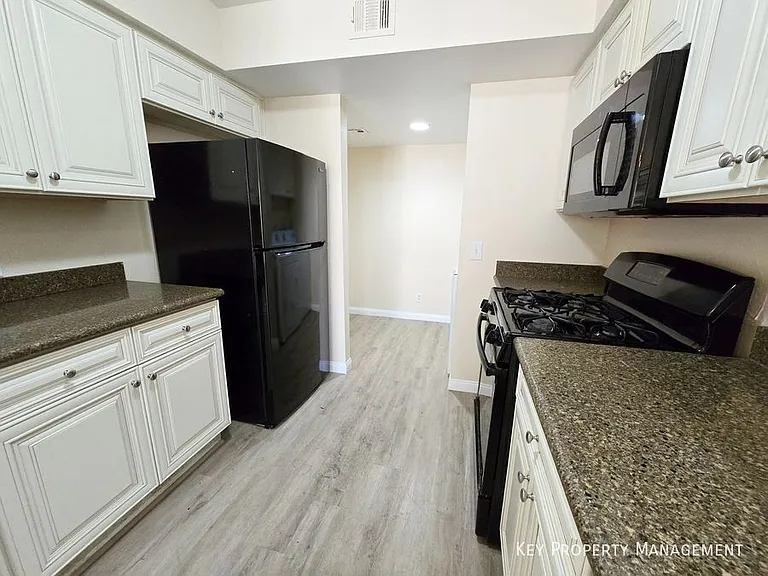 2817 Crystal Lantern Dr — Photo 10