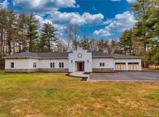 43 Burnham Rd, Avon, CT 06001