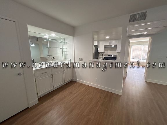 4th image of 2355 S Bentley Ave APT 102