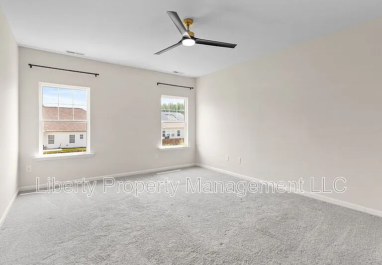 433 Troy Dr — Photo 9