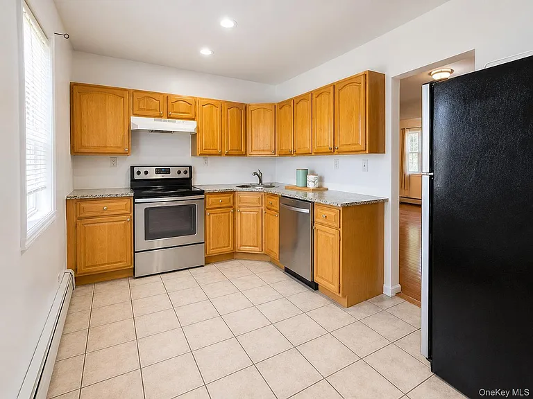 52 Hoffman Ln — Photo 10