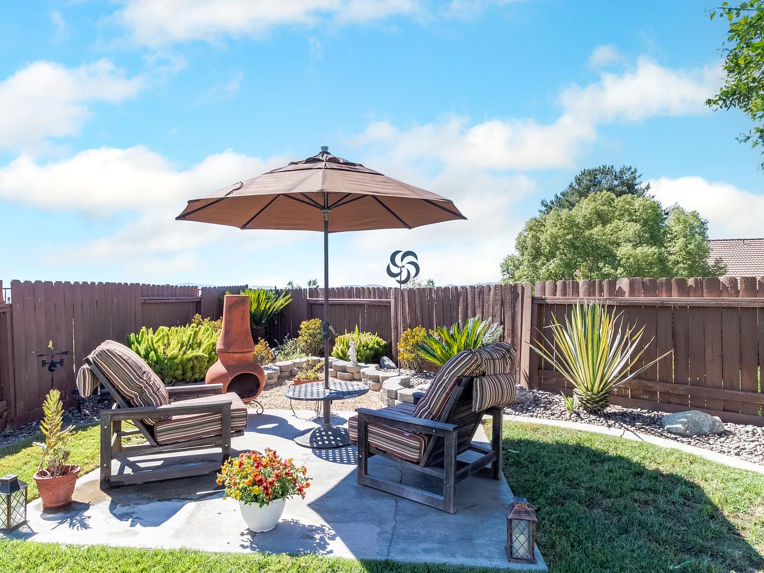 39786 Naples Drive — Photo 2