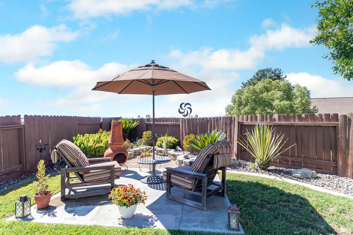Building Photo - 39786 Naples Dr
