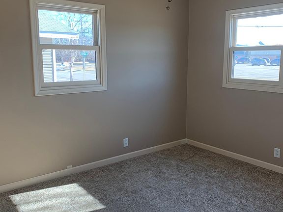 4th image of 2710 W 10th St