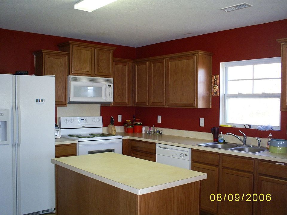 2nd image of 1709 Carmenet Ln