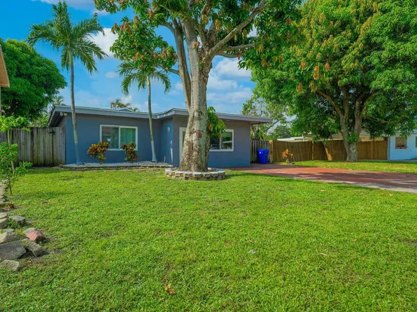 6824 SW 5th St, Hollywood, FL 33023