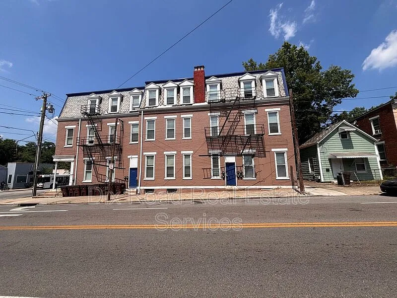 4200 Colerain Ave #203