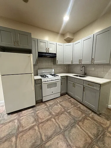 326 Bloomfield Ave #1 Photo 1