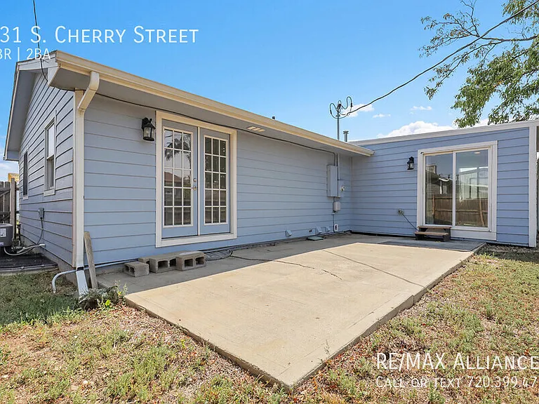 231 S Cherry St — Photo 37