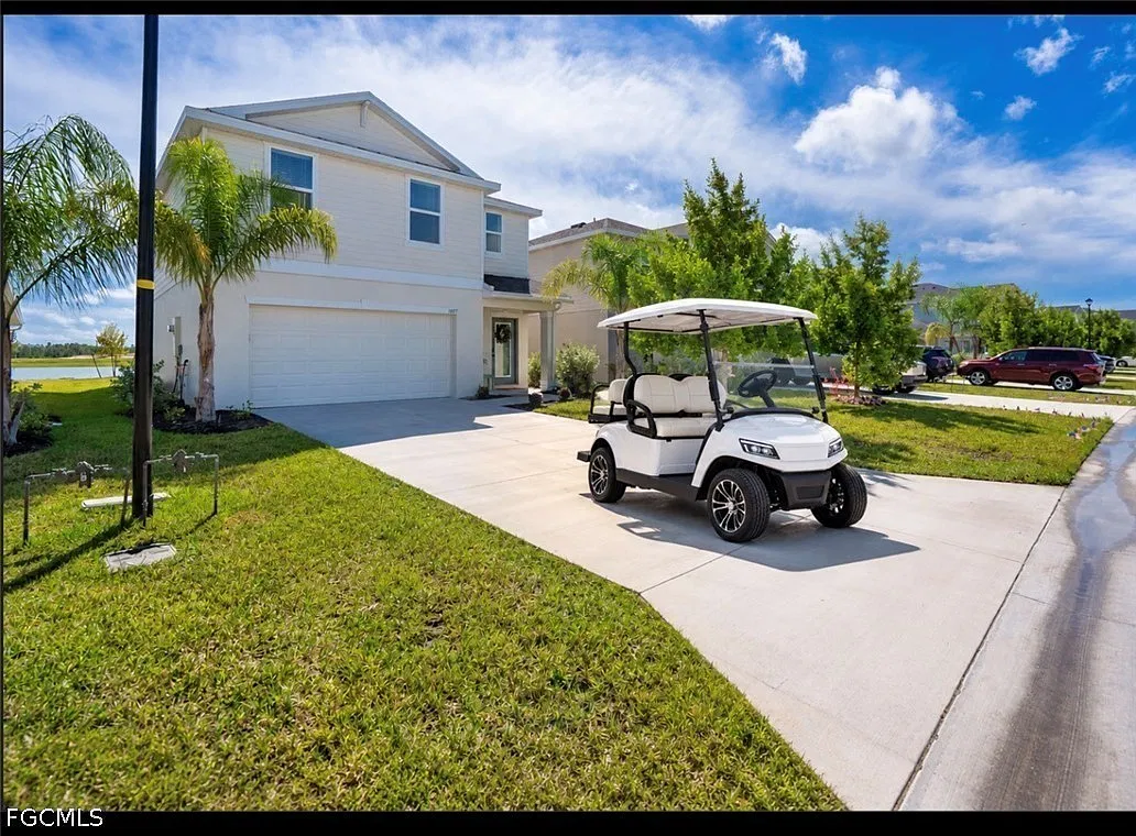 4 bed, 3.5 bath, 1871 sqft, $6,000 — Photo 1
