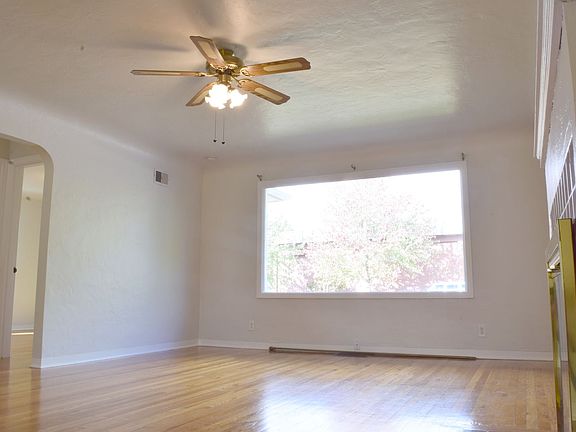 5th image of 1033 NW 11th St