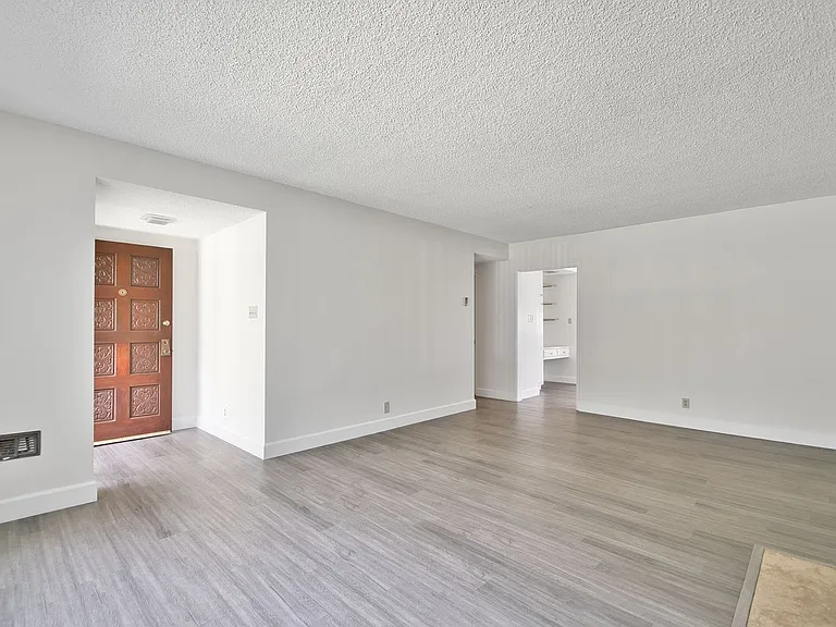7817 Emerson Ave — Photo 4