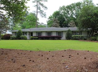 202 Pine Tree Dr, Dothan, AL 36303
