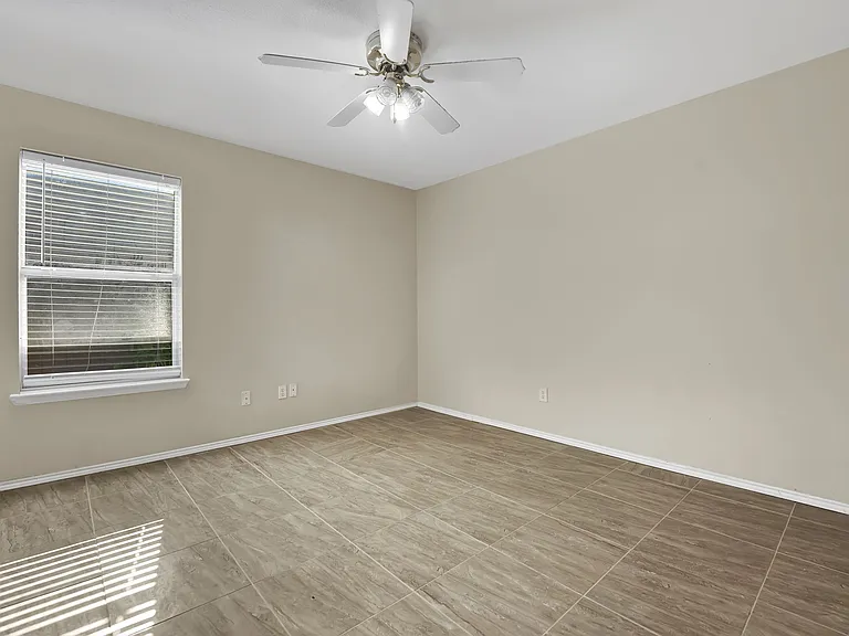 1708 Windcastle Dr — Photo 14