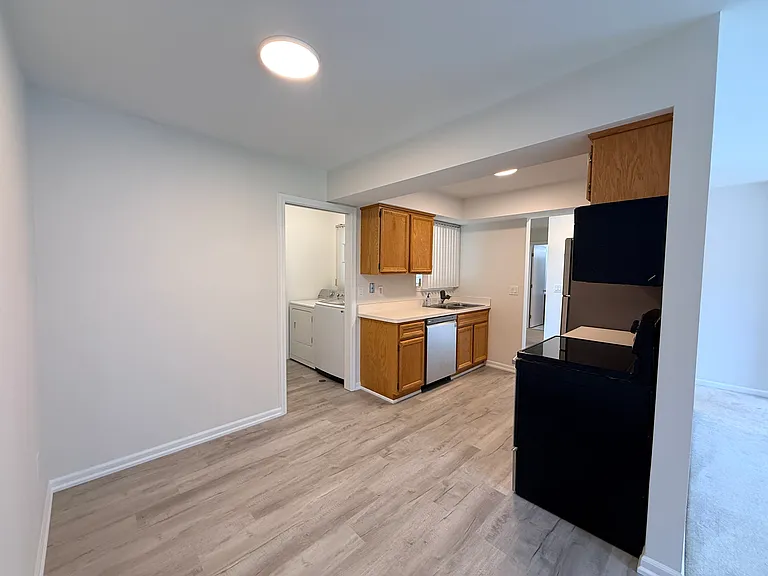 24381 Juliet Dr — Photo 10