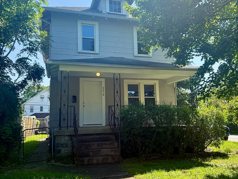 272 N Harris Ave