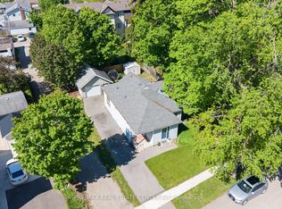 44 Willow St S, Halton Hills, ON L7J 2A2