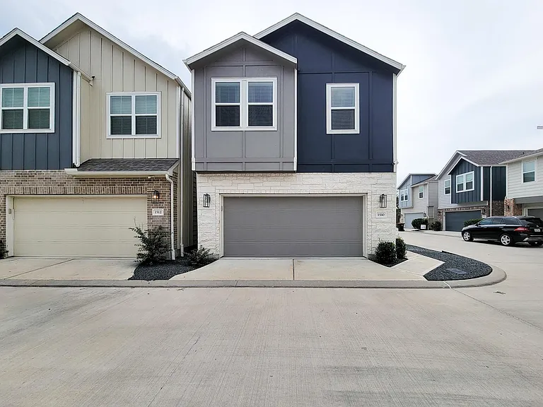 1510 Lakeline Oak Dr — Photo 1