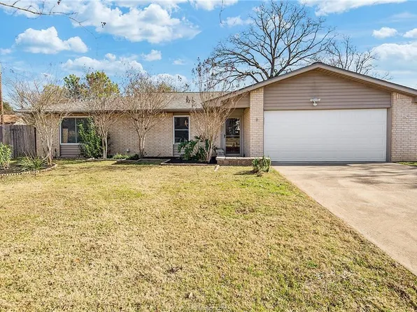 2805 Jennifer Dr, College Station, TX 77845