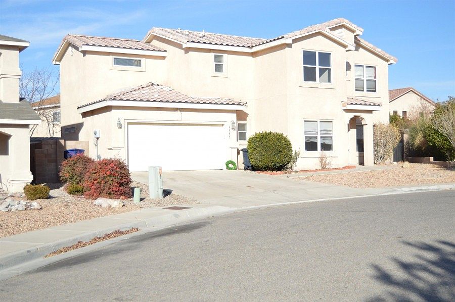 2nd image of 6809 Ladrillo Pl NE