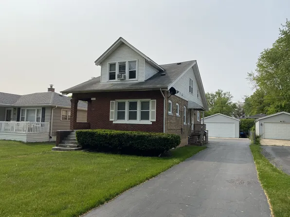239 E Maple Ave, Villa Park, IL 60181