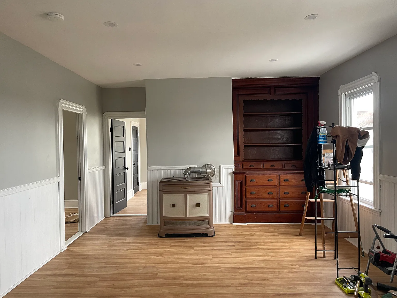 3 bed, 1120 sqft, $2,100 — Photo 2