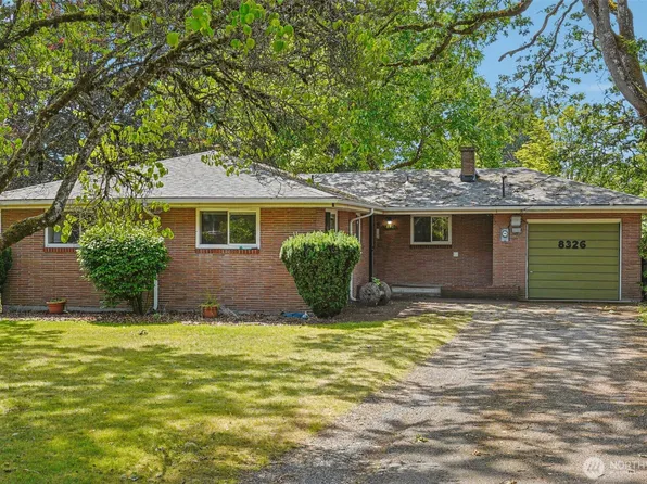 8326 Tucka Way Drive SW, Lakewood, WA 98499