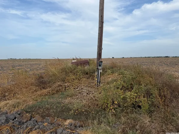 2690 County Road 69, Robstown, TX 78380