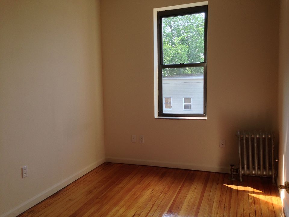 1st image of 2224 42nd St APT 3R