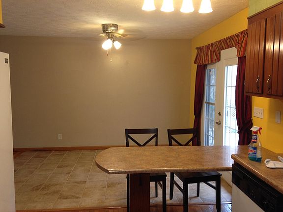 4th image of 122 Larkspur Dr