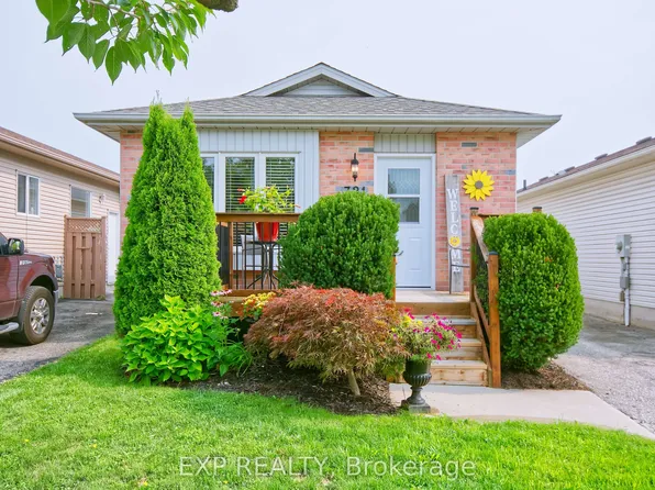 321 Simpson Cres, London, ON N5V 5E1