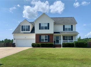 89 Scotland Dr, Spring Lake, NC 28390