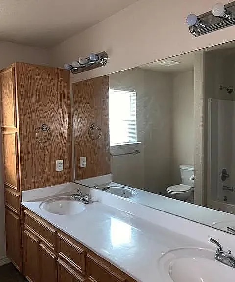 100A Kings Ct #A — Photo 19
