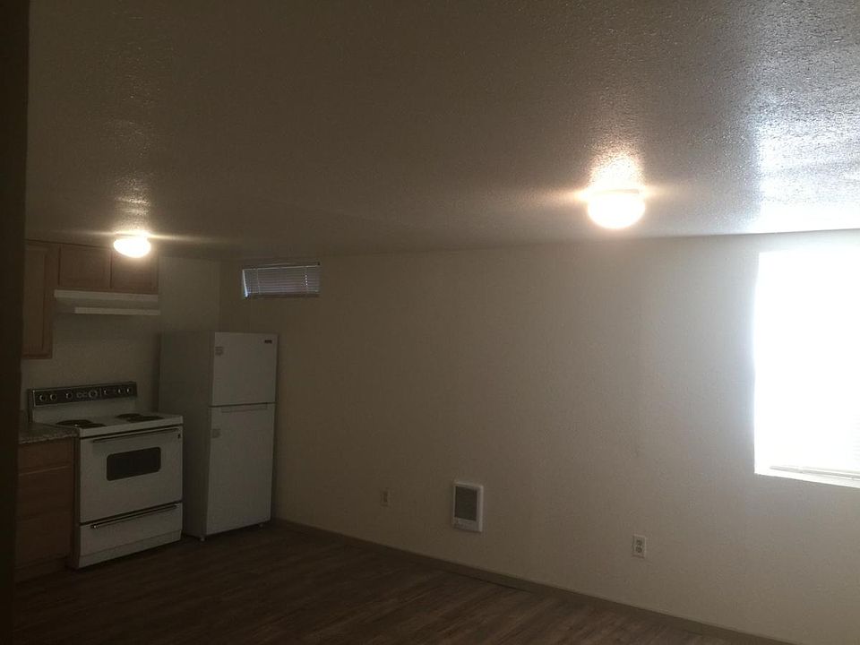 2nd image of 1403 6th Ave