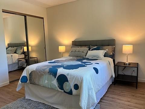 4th image of 865 Woodside Rd #205