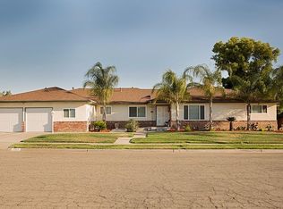 1083 E Los Altos Ave, Fresno, CA 93710