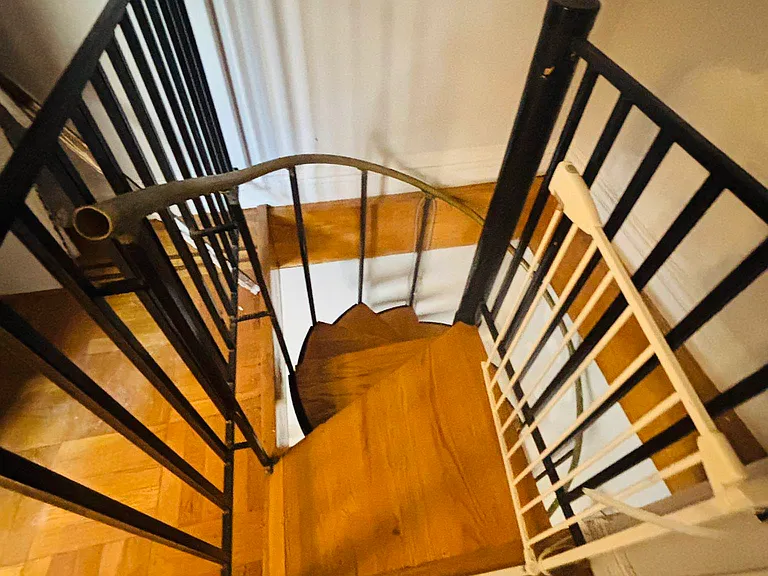133 W 71st St #7C8C — Photo 24