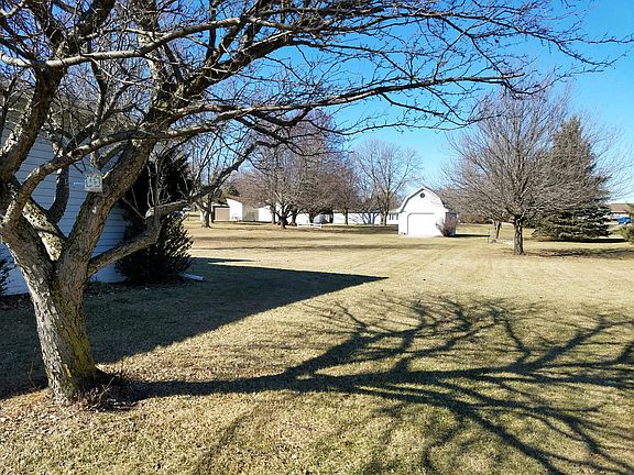 3rd image of 5519 Twin Knolls Dr
