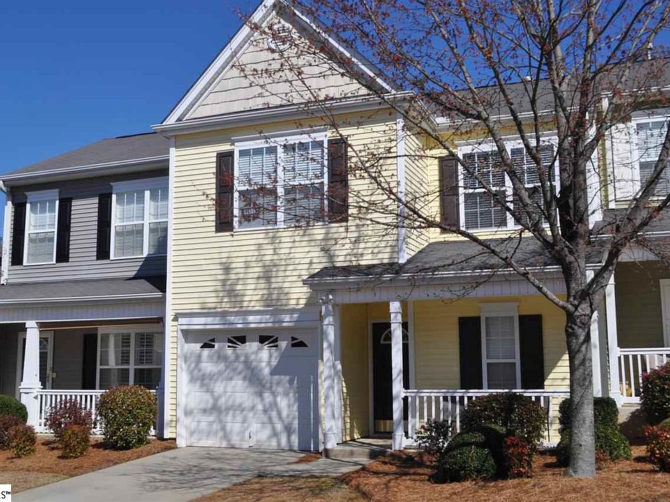 1st image of 111 Pine Walk Dr