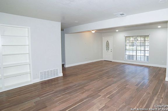 3rd image of 4603 Kay Ann Dr