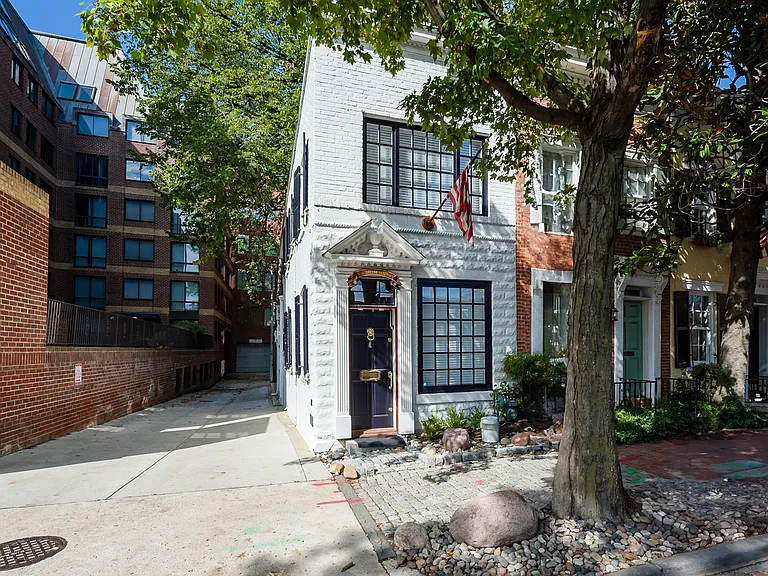 1016 29th St NW — Photo 19