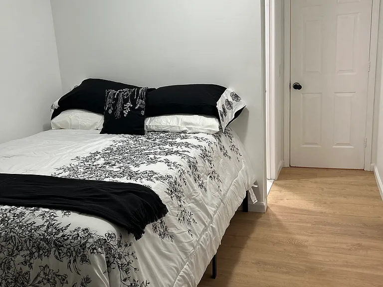236 Whiton St #1 — Photo 6