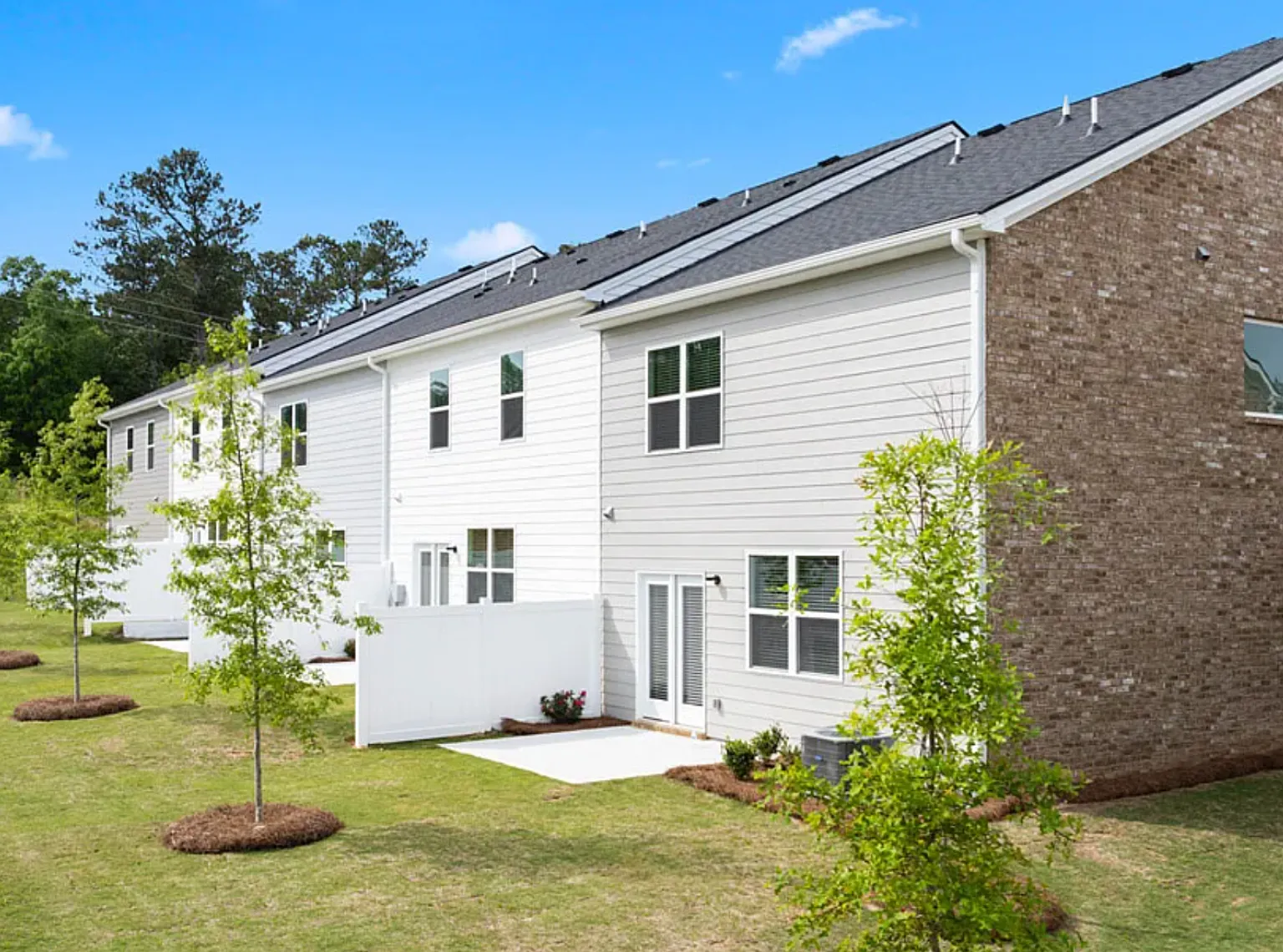 Townhome Available for Rent — Photo 3