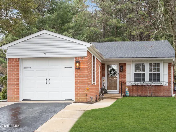 98 Constitution Boulevard, Whiting, NJ 08759