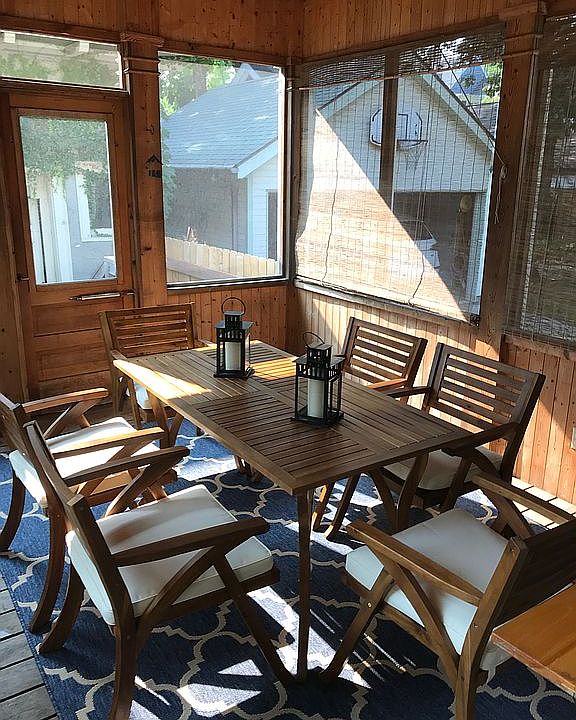 3-season screened porch