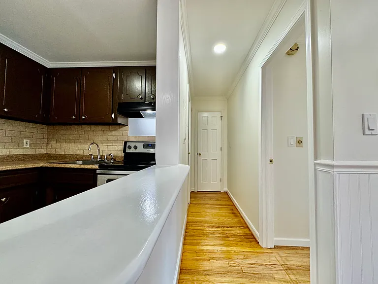 637 Cove Rd #C13 — Photo 7