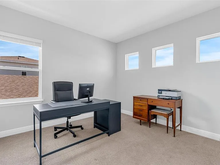 2019 Sunshine Peak Dr — Photo 26