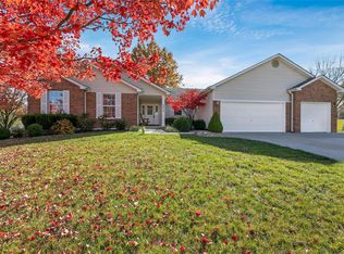 5213 Roanoke Dr, Weldon Spring, MO 63304